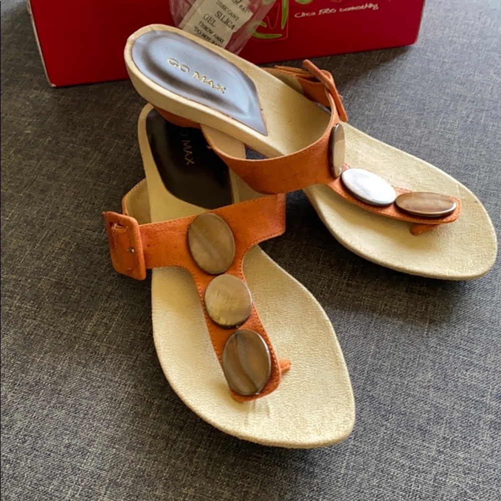 Go Max circa Orange Sandals New 6.5